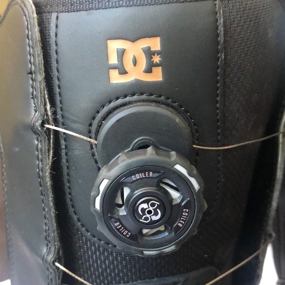 SOLD: DC Scout 2010 BOA snowboarding boots - Picture 6 of 8